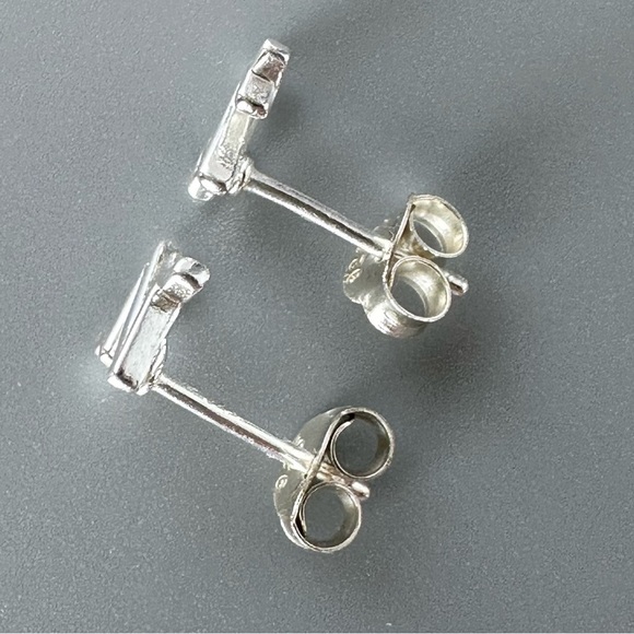 Sterling Silver Heart Beat Stud Pulse Earrings - Picture 5 of 9